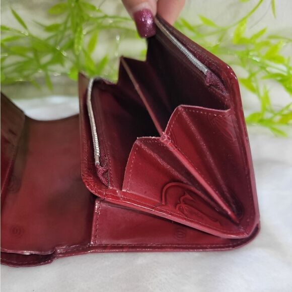 Authentic Cartier Burgundy Patent Leather Happy Birthday Continental Wallet - Picture 11 of 16